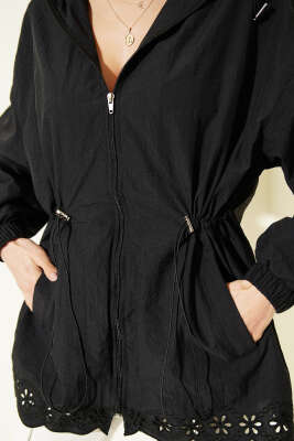 Brode Detaylı Kapüşonlu Trençkot Siyah - Kadın Giyim Modelleri