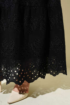 Brodeli Kat Kat Etek Siyah - Uzun Etek