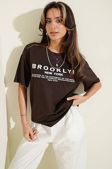 Brooklyn Baskılı Loyşa T-shirt Kahve - Kadın Giyim Modelleri