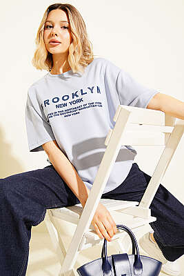 Brooklyn Baskılı Loyşa T-shirt Mavi - HELLIE