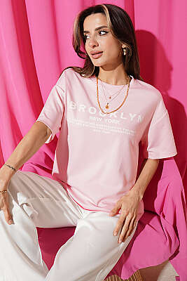 Brooklyn Baskılı Loyşa T-shirt Pembe - Kadın Giyim Modelleri