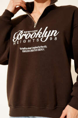 Brooklyn İşlemeli Sweatshirt Kahve - Kadın Giyim Modelleri