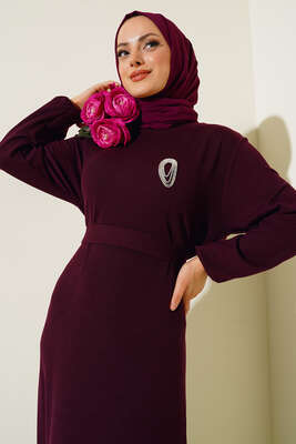 Broş Detaylı Burgu Fitilli Elbise Mürdüm - Tesettür Elbise