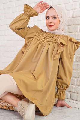 Bukle Detaylı Fırfırlı Camel Tunik 