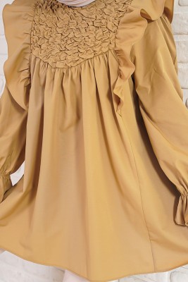 Bukle Detaylı Fırfırlı Camel Tunik - Tunik