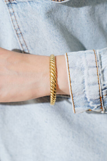 Burgu Detaylı Kelepçe Bilezik Gold - Bileklik