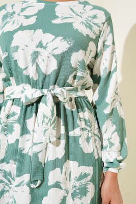 Bürümcük Çiçekli Kuşaklı Elbise Çağla Yeşili - Tesettür Elbise