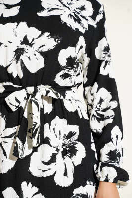 Bürümcük Çiçekli Kuşaklı Elbise Siyah - Tesettür Elbise