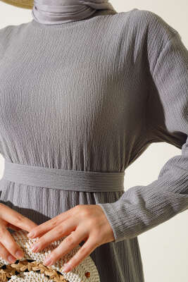 Bürümcüklü Kuşaklı Kat Elbise Gri - Tesettür Elbise