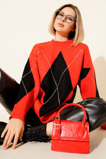 Büyük Baklava Desenli Triko Kazak Kırmızı - Kadın Giyim Modelleri