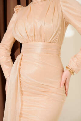 Büzgü Detaylı Simli Abiye Elbise Gold - Elbise