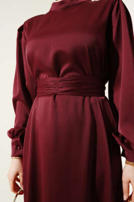 Büzgü Kuşaklı Basic Saten Elbise Bordo - Tesettür Elbise