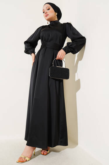 Büzgü Kuşaklı Basic Saten Elbise Siyah - Elbise