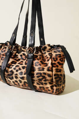 Büzgülü Mıknatıslı Çanta Leopar - Kol Çantası