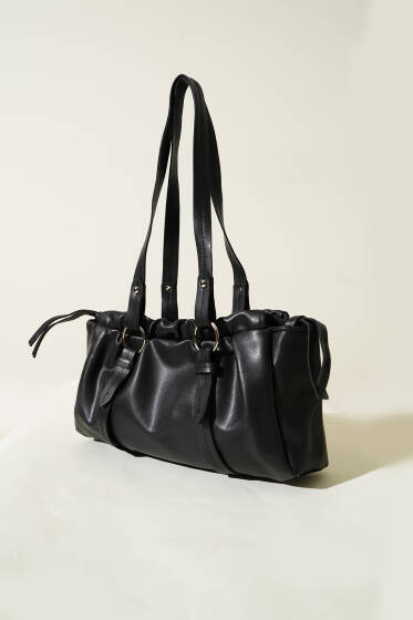 Büzgülü Mıknatıslı Çanta Siyah - Kol Çantası