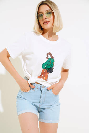 Çantalı Kız Baskılı T-shirt Ekru - Yeni Giyim