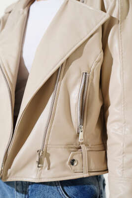 	 Çapraz Fermuarlı Kısa Deri Ceket Bej - Kadın Giyim Modelleri
