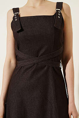 Çapraz Kuşaklı Askılı Kot Elbise Kahve - Kadın Giyim Modelleri