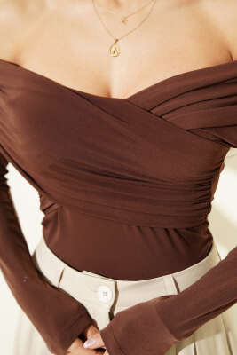 Çapraz Madonna Yaka Sandy Bluz Kahve - Kadın Giyim Modelleri