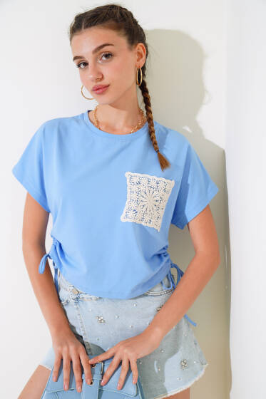 Cep Dantelli Yandan Bağlamalı T-shirt Mavi - Yeni Giyim