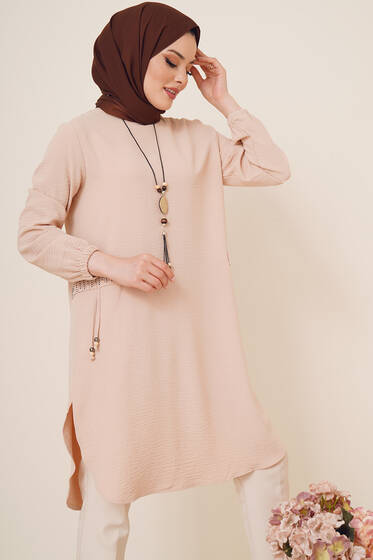 Cep Görünüm Süslemeli Tunik Bej - Tunik