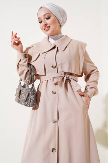 Cep Kapak Detaylı Pelerinli Trençkot Bej - Trençkot