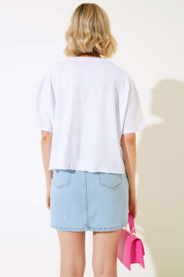 Cep Kapaklı Baskılı T-shirt Beyaz - Kadın Giyim Modelleri