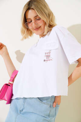 Cep Kapaklı Baskılı T-shirt Beyaz 