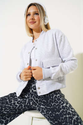 Cep Kapaklı Çıtçıt Düğmeli Kısa Ceket Gri - Kadın Giyim Modelleri