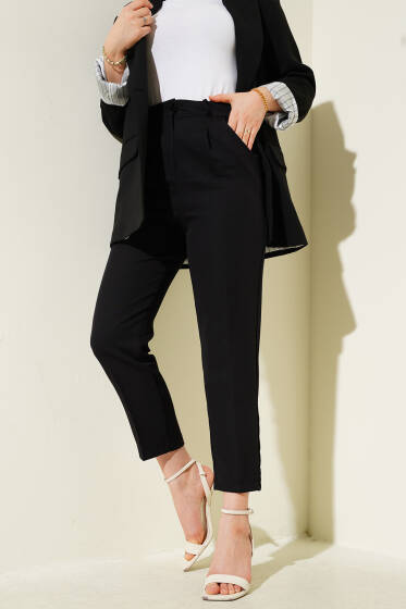 Cep Kapaklı Dar Paça Pantolon Siyah - Pantolon