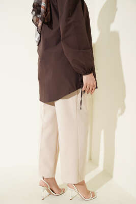 Cep Kapaklı Kemerli Pantolon Bej - Pantolon