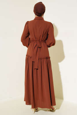 Cep Kapaklı Volanlı Elbise Kestane - Tesettür Elbise