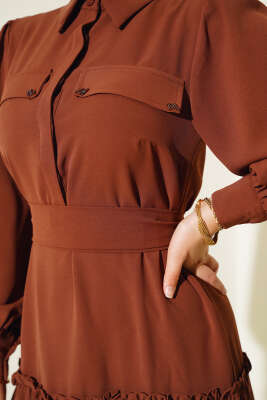 Cep Kapaklı Volanlı Elbise Kestane - Tesettür Elbise