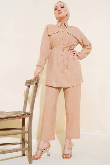 Cepleri Taş Detaylı Keten İkili Takım Latte - İkili Takım