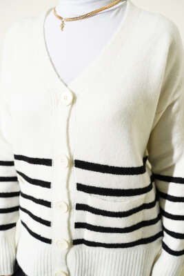 Cepli Çizgi Detaylı Triko Hırka Ekru - Hırka