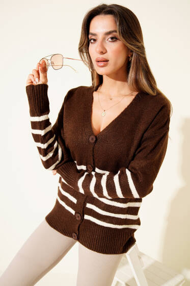 Cepli Çizgi Detaylı Triko Hırka Kahve - Kadın Giyim Modelleri