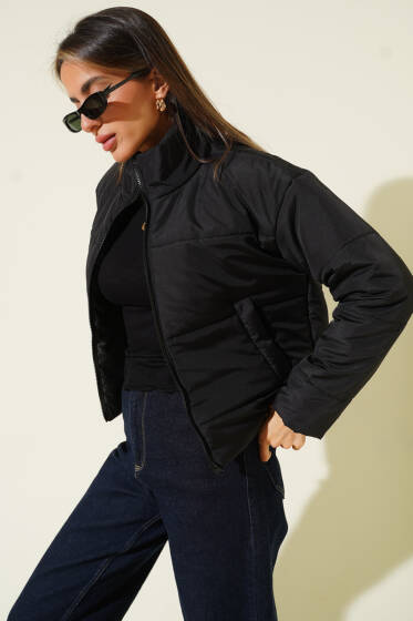 Cepli Fermuarlı Kısa Şişme Mont Siyah - Kadın Giyim Modelleri