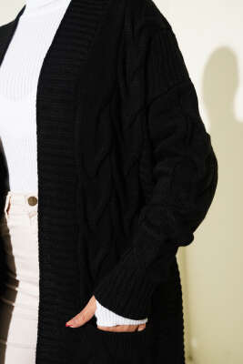 Cepli Örgü Desenli Uzun Hırka Siyah - Hırka