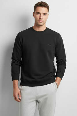 Change Nakışlı Erkek Sweatshirt Siyah - BESSE