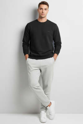 Change Nakışlı Erkek Sweatshirt Siyah - Erkek Sweatshirt