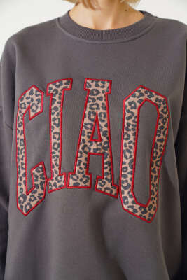 Ciao Leopar Yazılı Şardonlu Sweatshirt Füme - Kadın Giyim Modelleri