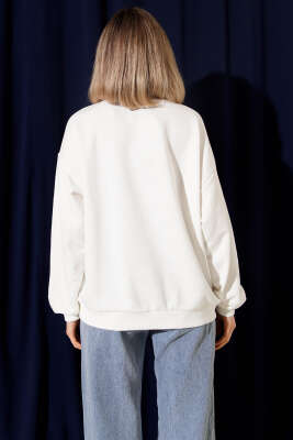 Çiçek Baskılı Nakışlı Oversize Sweatshirt Ekru - Kadın Giyim Modelleri