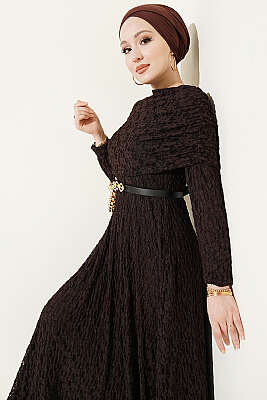 Çiçek Dantelli Kemerli Büzgülü Kahve - Elbise