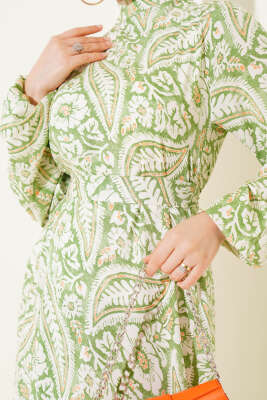 Çiçek Desen Kuşaklı Viskon Elbise Yeşil - Tesettür Elbise