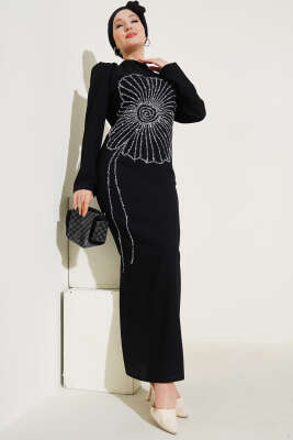 Çiçek Desen Taşlı Büyük Beden Elbise Siyah - Tesettür Elbise