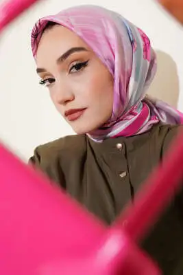 Çiçek Desen Twill Eşarp Fuşya - Başörtüsü