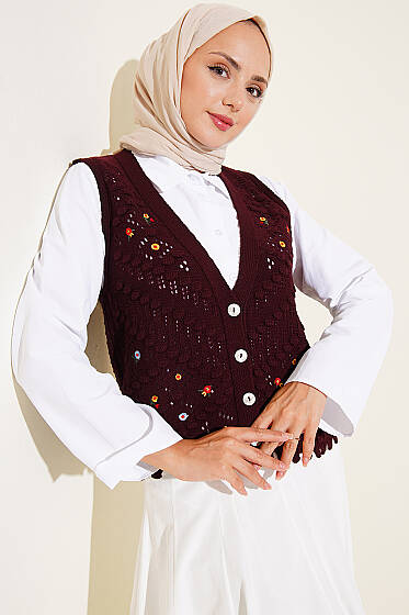Çiçek Desenli Ajurlu Düğmeli Yelek Bordo - Yelek