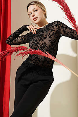 Çiçek Desenli Dantelli Bluz Siyah - LUSTRİN