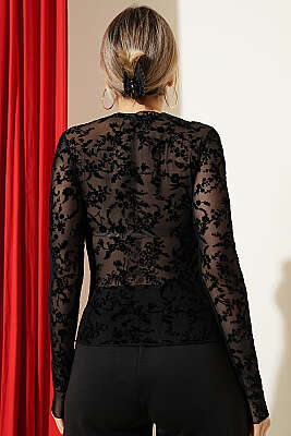 Çiçek Desenli Dantelli Bluz Siyah - Kadın Giyim Modelleri