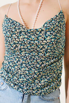 Çiçek Desenli İp Askılı Bluz Siyah Çiçekli - Yılın Fırsatı